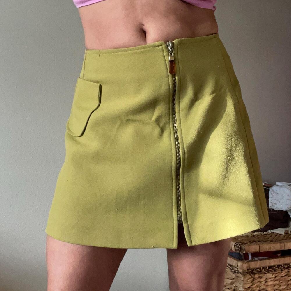 60's Italian vintage chartreuse mod mini skirt